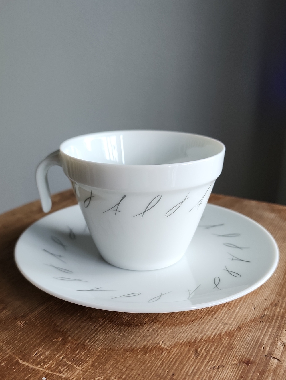 VINTAGE NORITAKE JAPAN AIRLINES (JAL) CUP & SAUCER